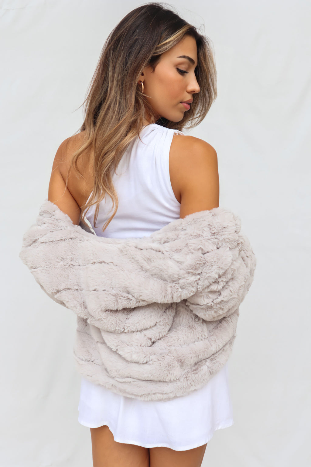Misty Faux Fur Jacket - Light Grey - Runway Goddess