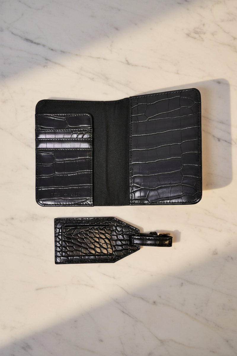 PETA + JAIN Vacay Passport Wallet - Clear